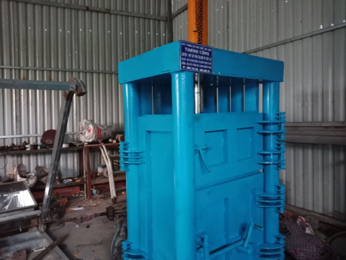 Đơn Vị Chuyên Sản Xuất Máy Ép Kiện Thuỷ Lực | Chế Tạo Máy Thành Công