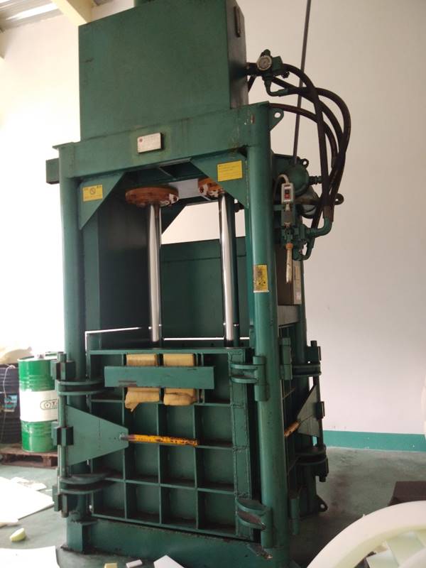 Nên mua máy ép phế liệu cũ của đơn vị nào để hưởng giá tốt?